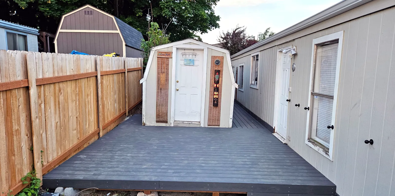 Gray composite deck built by Ursus Construction